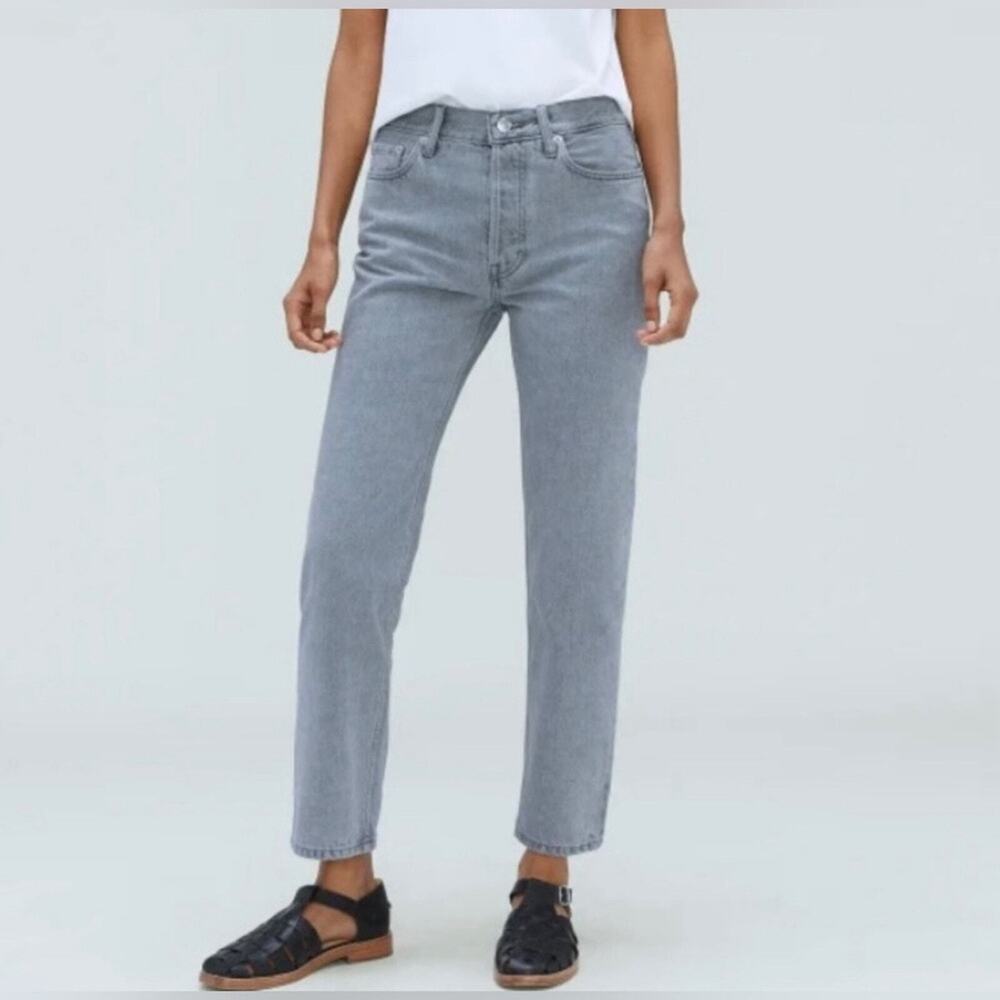 Everlane Straight Leg Jeans in Light Gray Wash
